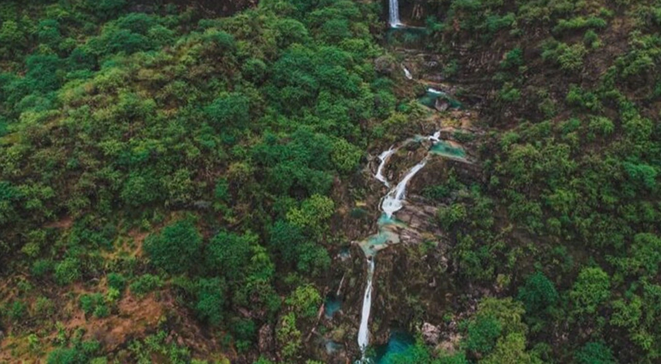 Full Day Private Guided Hiking Tour of Salalah (4WD Tours)